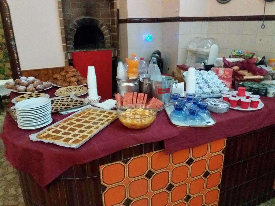 George Hotel Барчеллона-Поццо-ді-Готто Ресторан фото